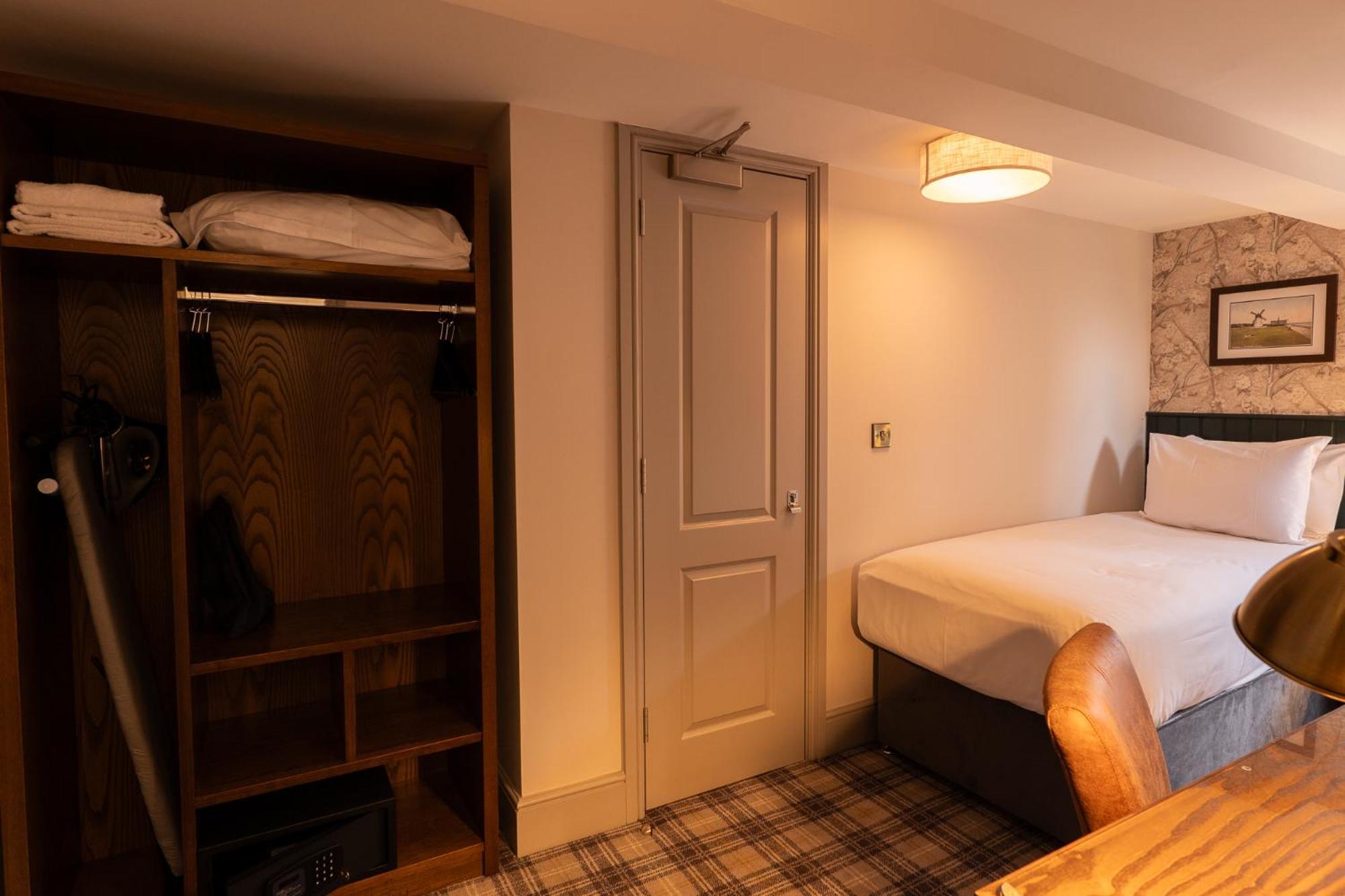 Offshore - The Inn Collection Group Lytham St Annes Exteriör bild